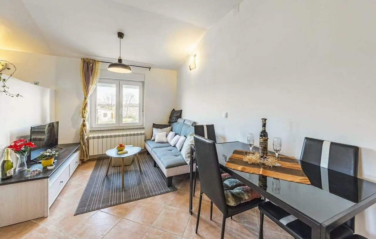 Apartment Lavander 01 Pula 0*,